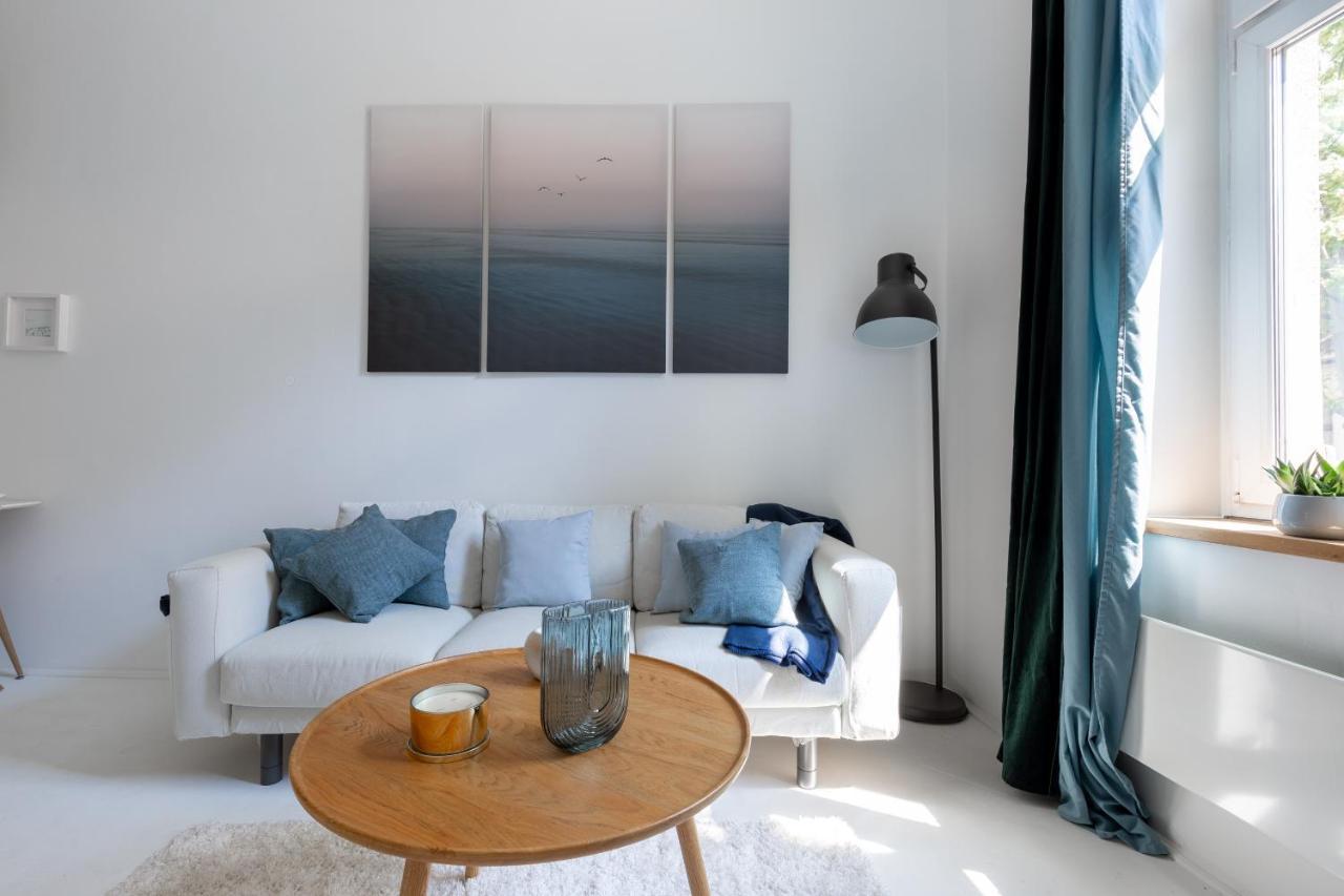 بودابست Black And White Apartment المظهر الخارجي الصورة
