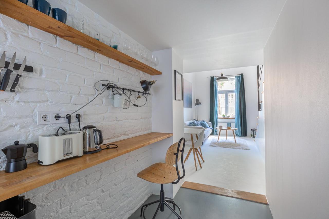 بودابست Black And White Apartment المظهر الخارجي الصورة
